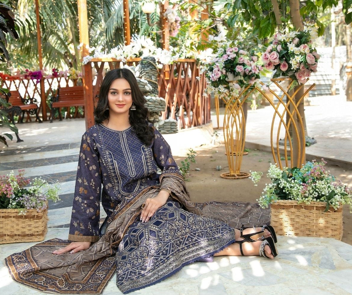 Gulbahaar Embroidered Digital Printed Lawn 3 Piece 2789