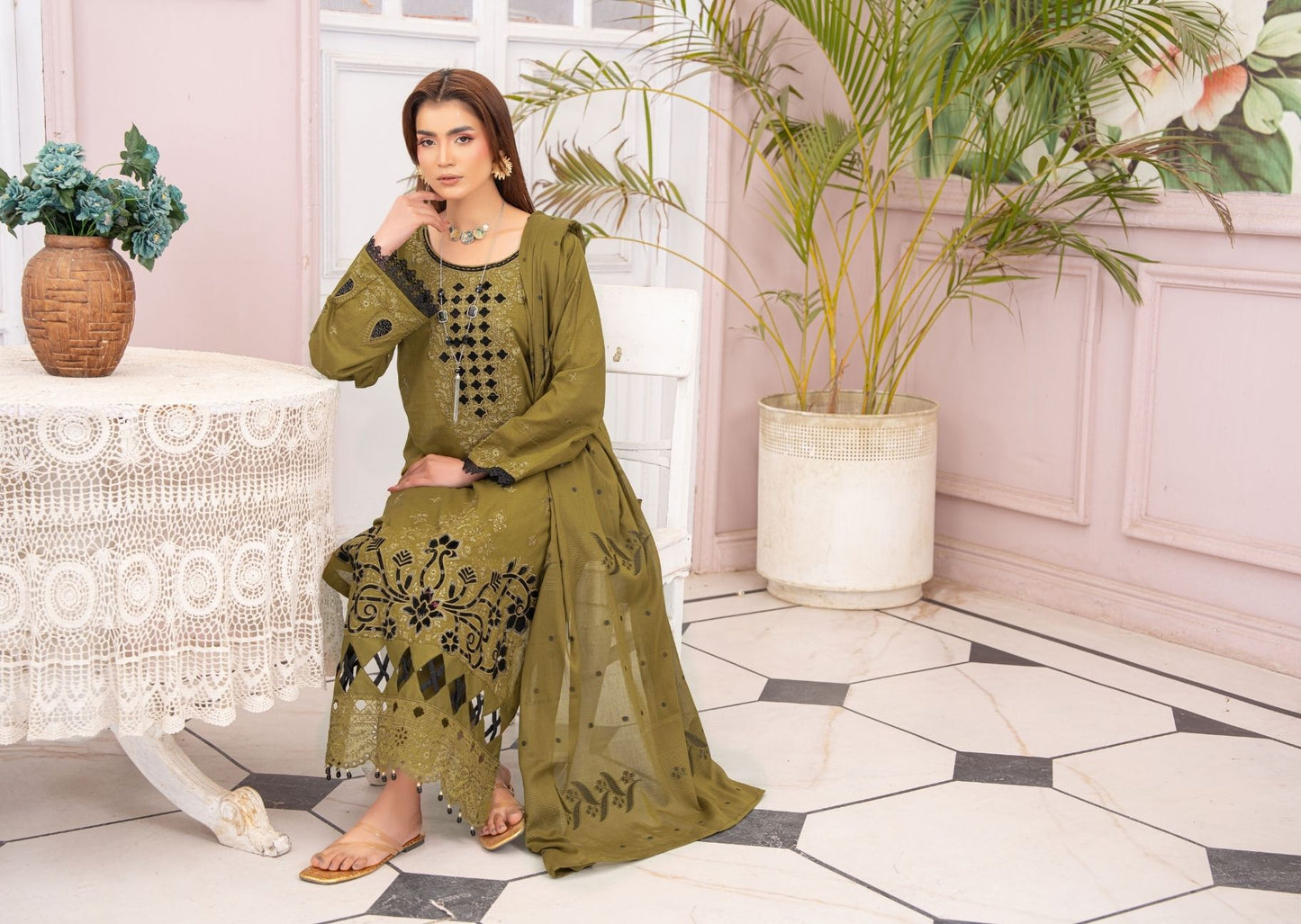 Bismil Embroidered lawn 3 piece 01