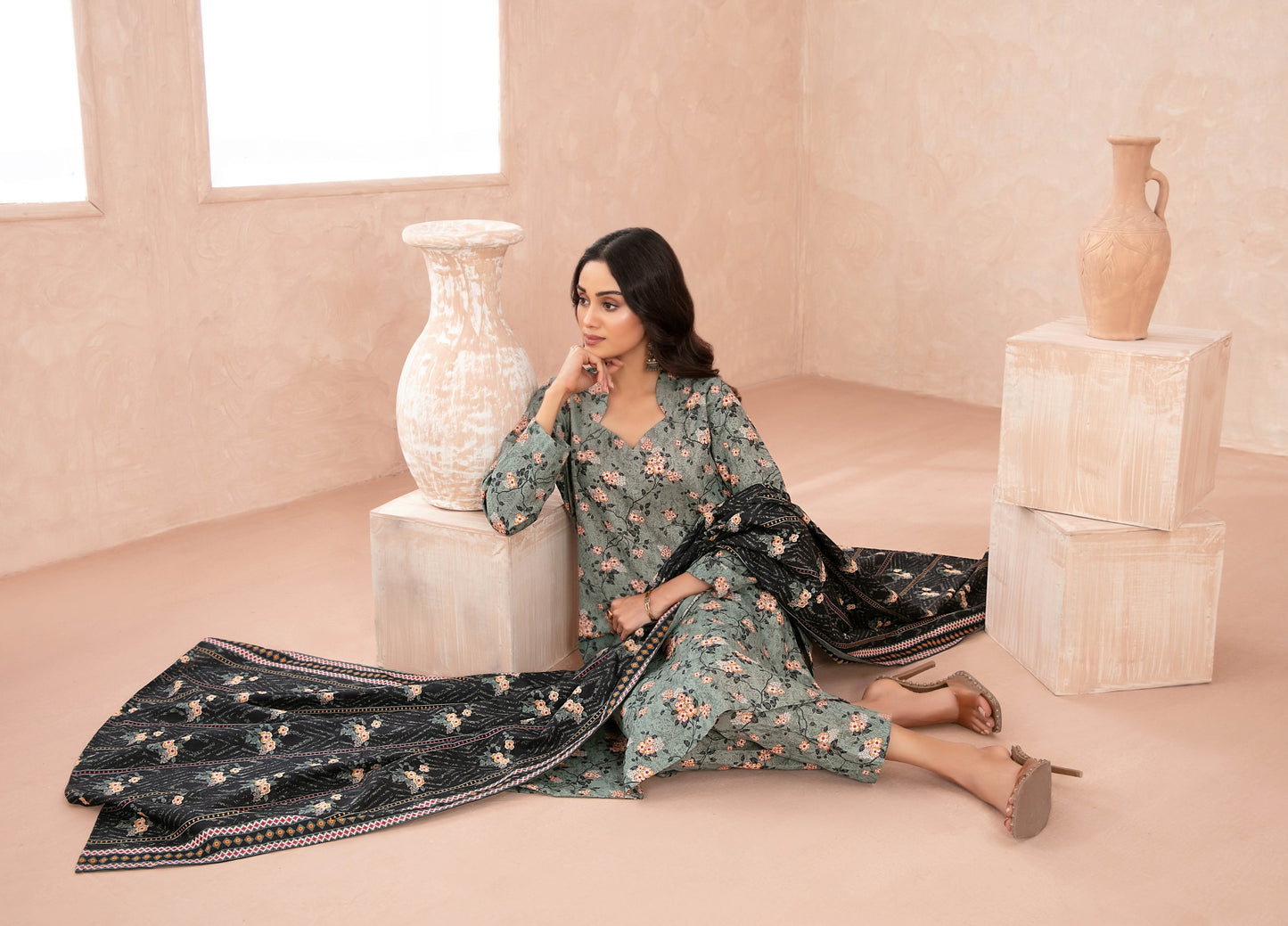 Nazli Tawakkal Premium High Quality Khaddar Printed 3 Piece D#52 - Waheed Javaid Collections