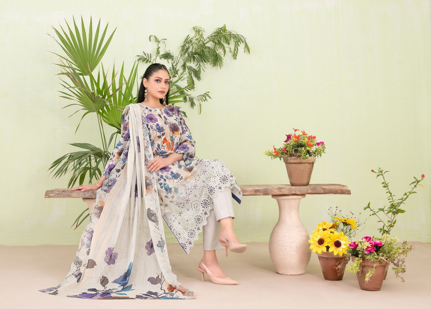 Erva Embroidered Lawn 3 Piece D-1718