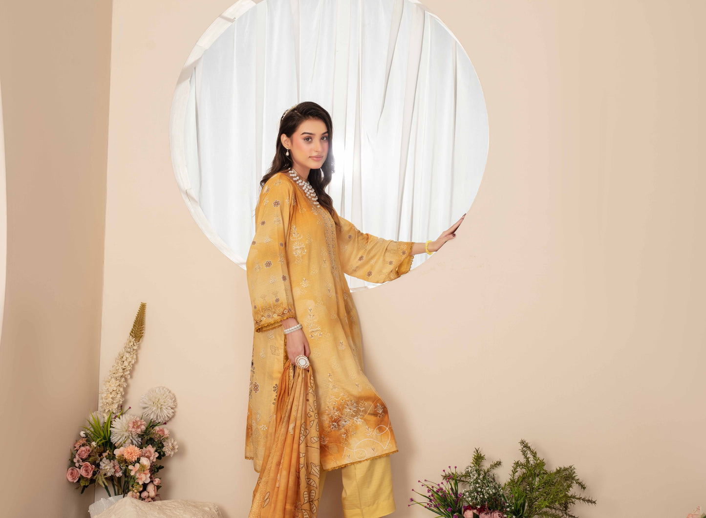Pehli-Nazar Visocse Banna Dora Embroidered D-07
