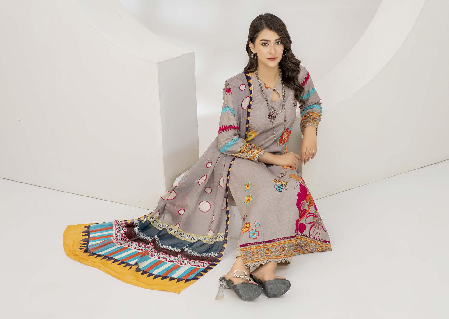 Zareen Lilen Milli 09 - Waheed Javaid Collections