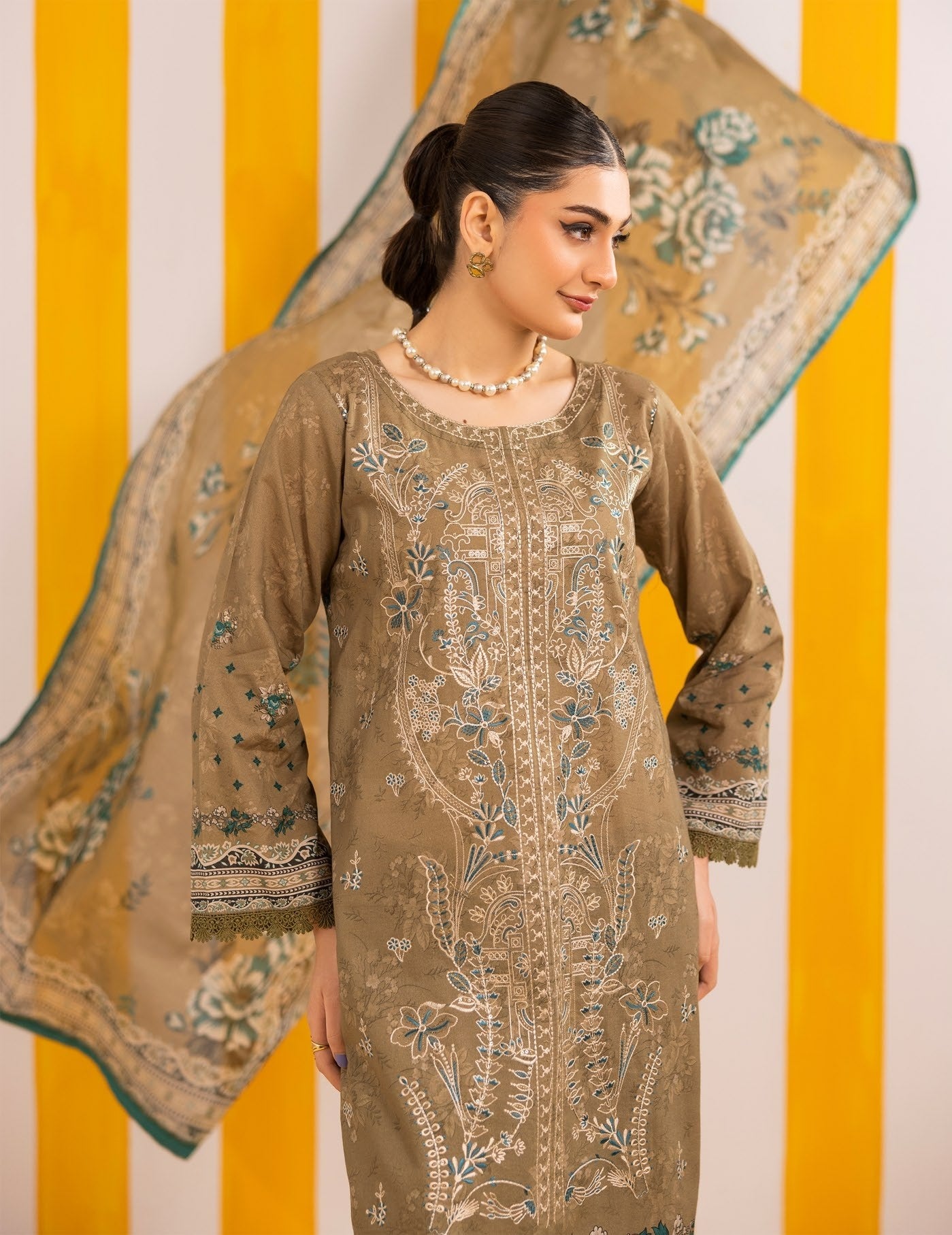 Abisha Lawn 3 Piece Embroidered #01 - Waheed Javaid Collections