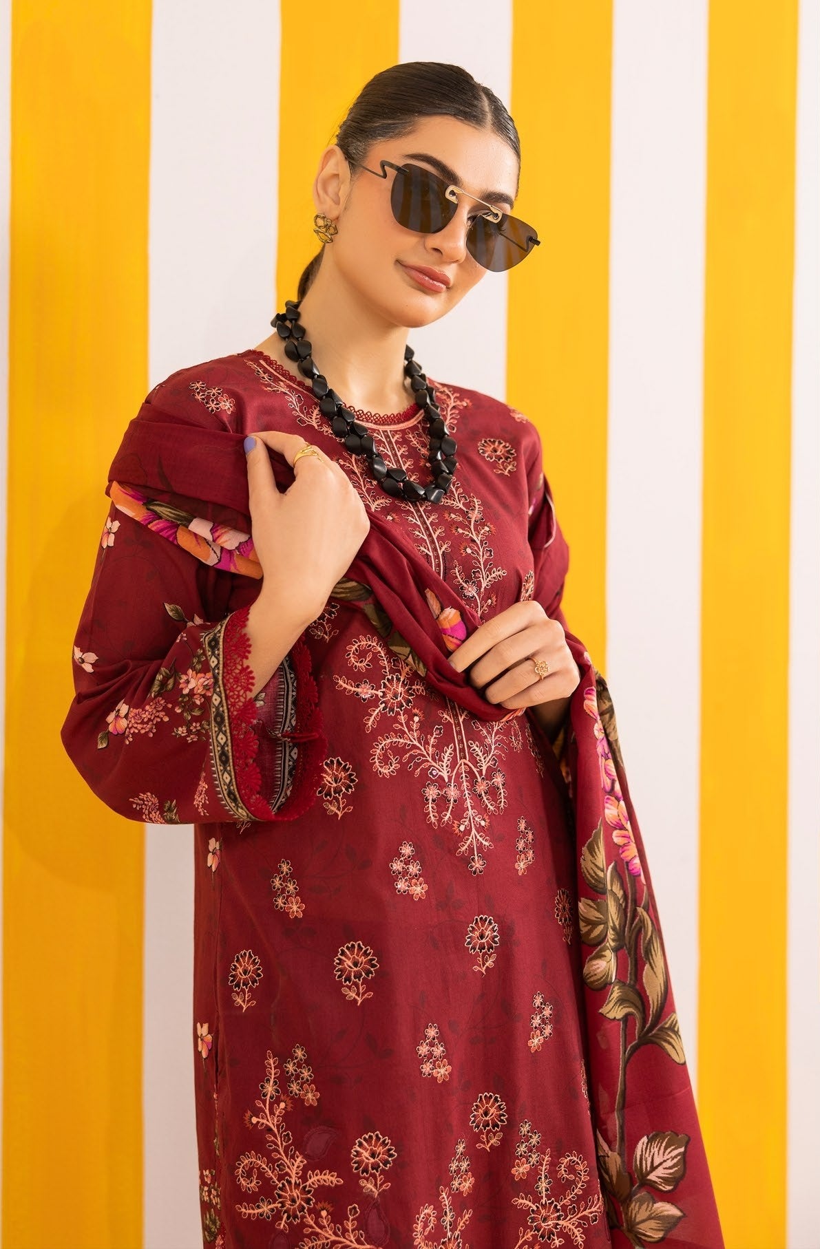 Abisha Lawn 3 Piece Embroidered #02 - Waheed Javaid Collections