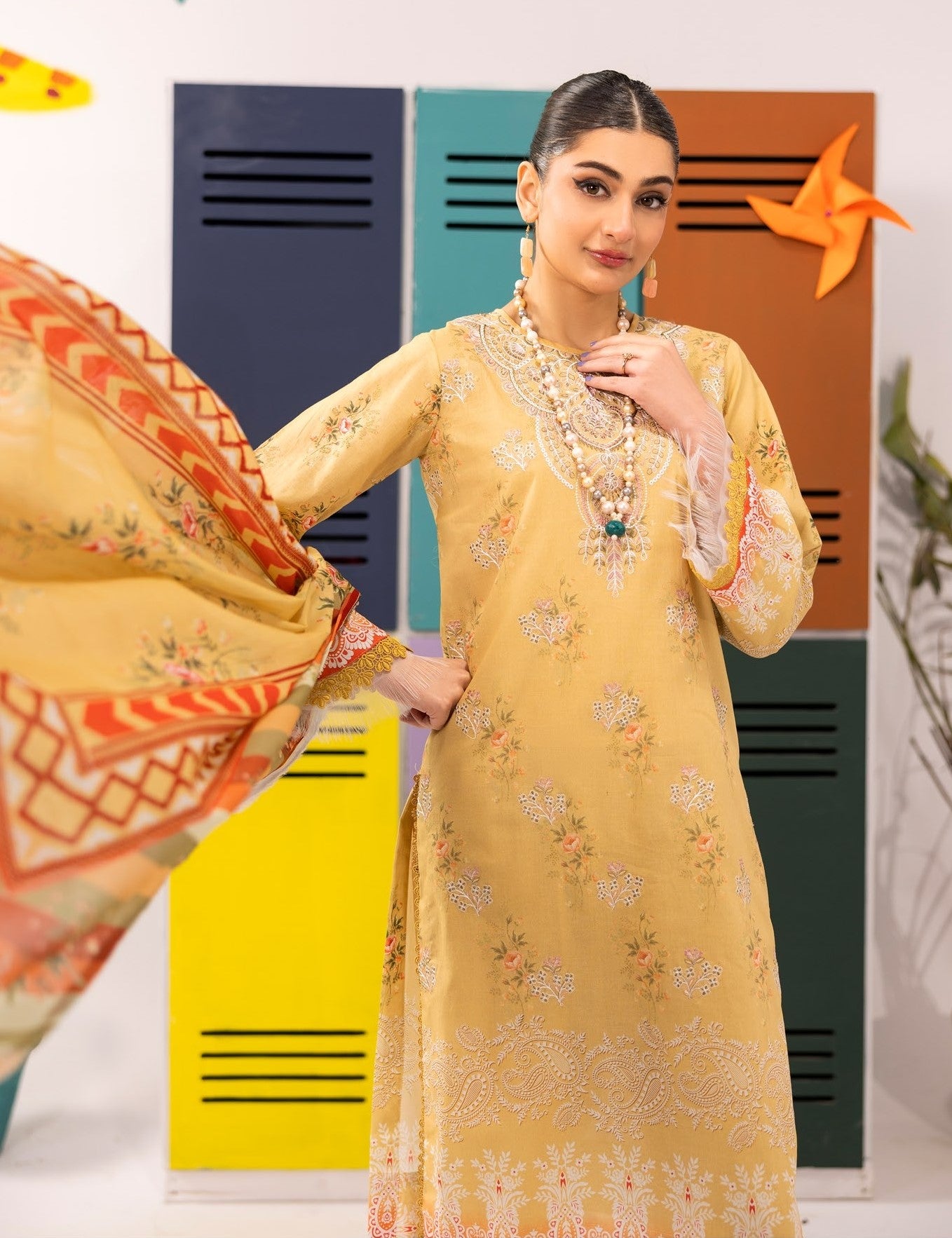 Abisha Lawn 3 Piece Embroidered #06 - Waheed Javaid Collections