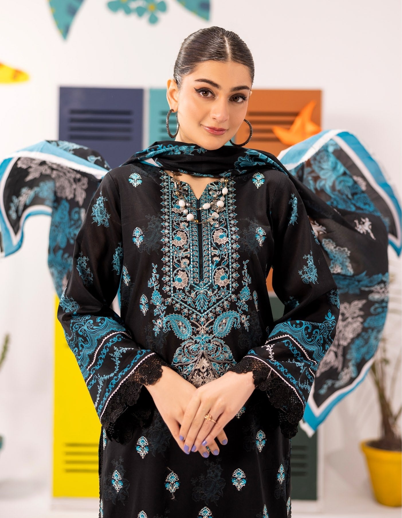 Abisha Lawn 3 Piece Embroidered #07 - Waheed Javaid Collections