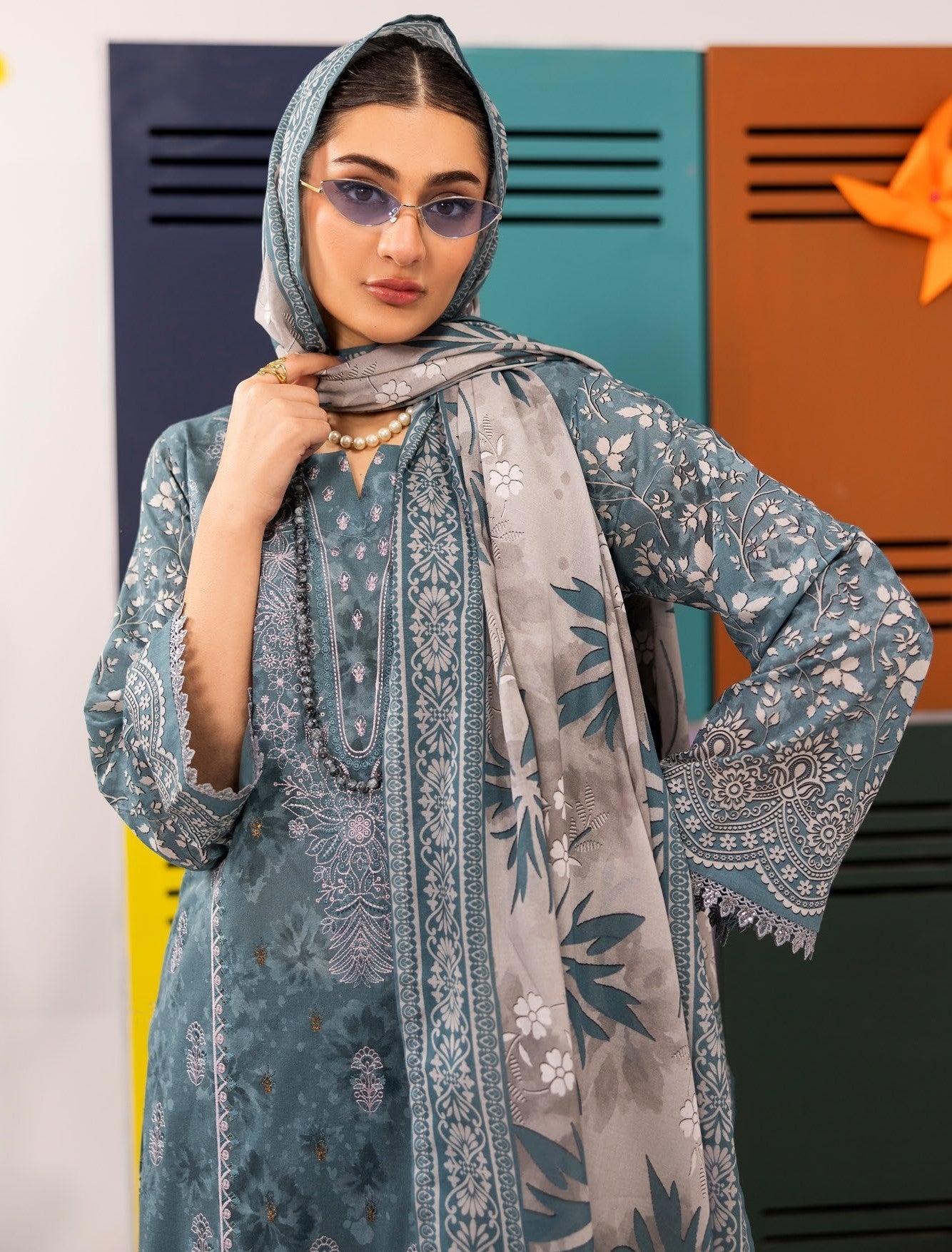 Abisha Lawn 3 Piece Embroidered #09 - Waheed Javaid Collections