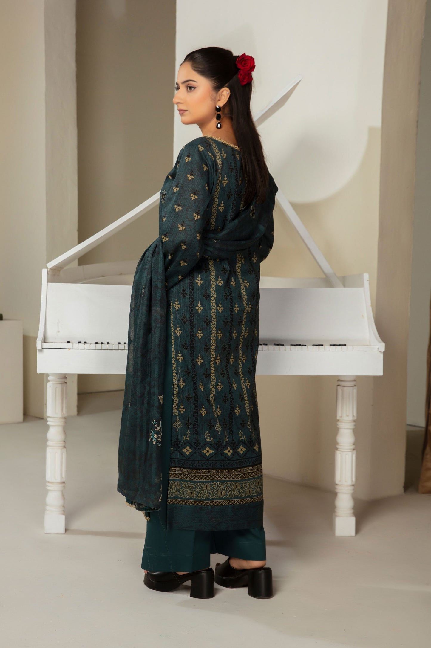 Abisha Premium Lawn 3 Piece 02