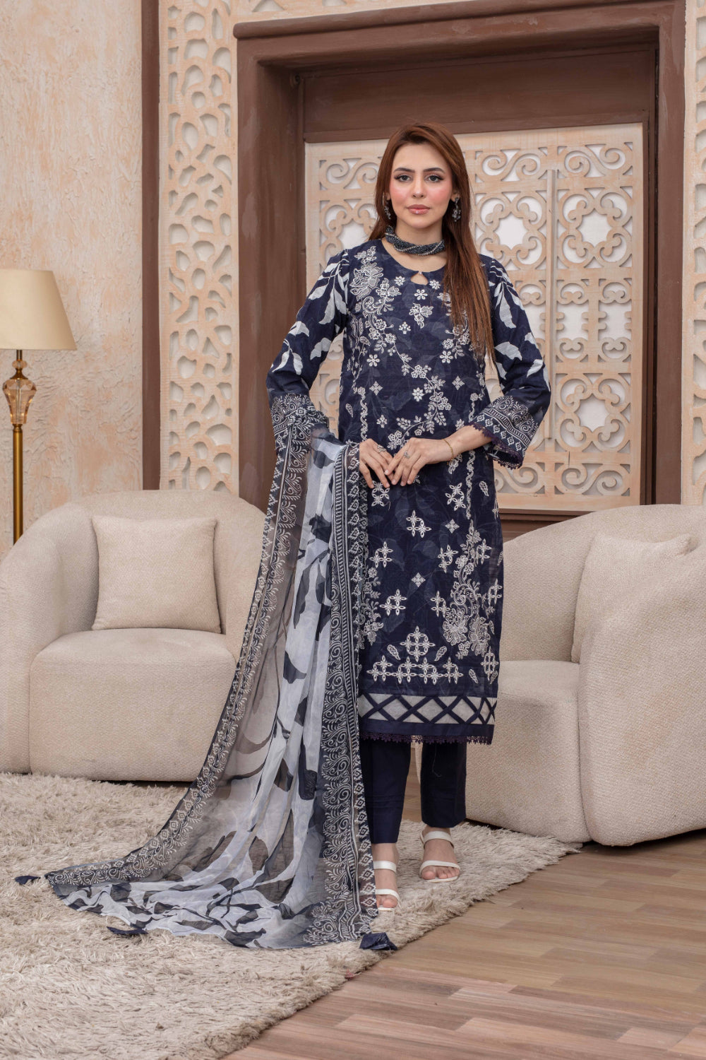 Elaris Embroidered Lawn 3 Piece A-01