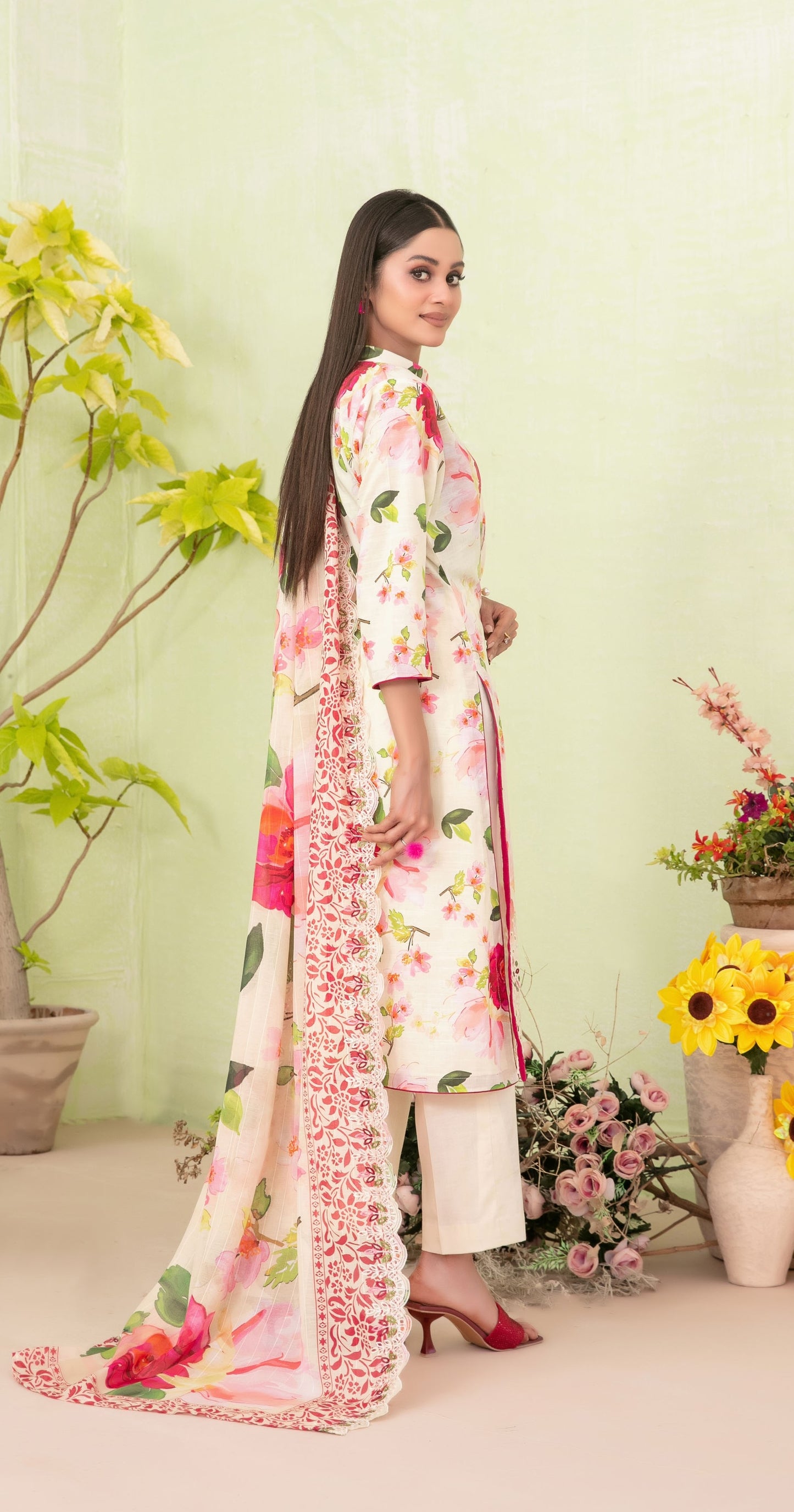 Erva Embroidered Lawn 3 Piece D-1713 - Waheed Javaid Collections
