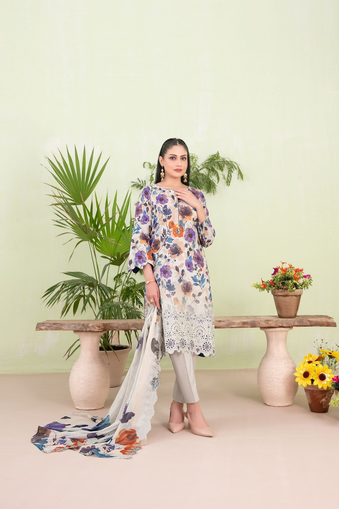 Erva Embroidered Lawn 3 Piece D-1718