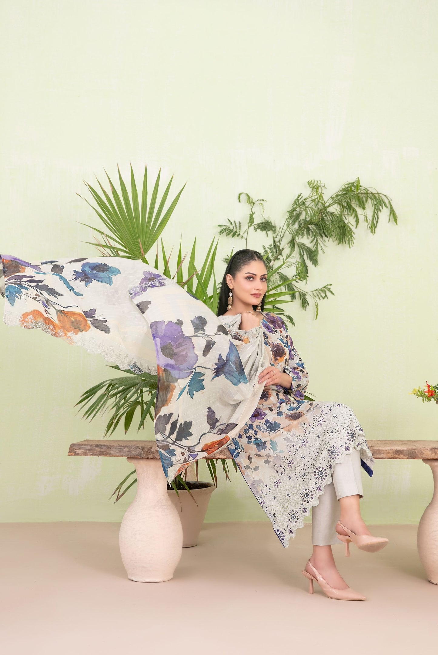 Erva Embroidered Lawn 3 Piece D-1718