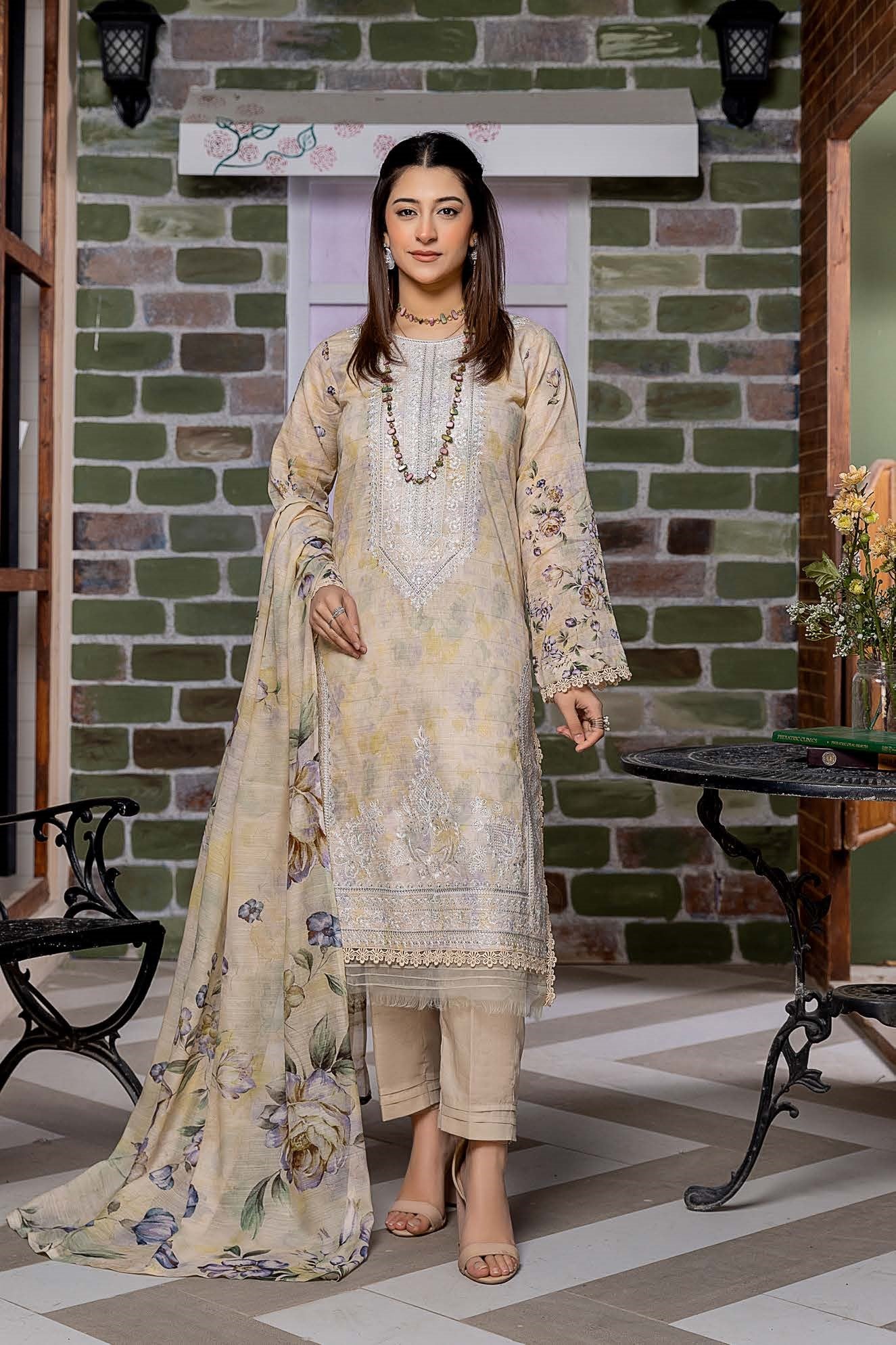 Mila Lawn Embroidered 3 Piece 07