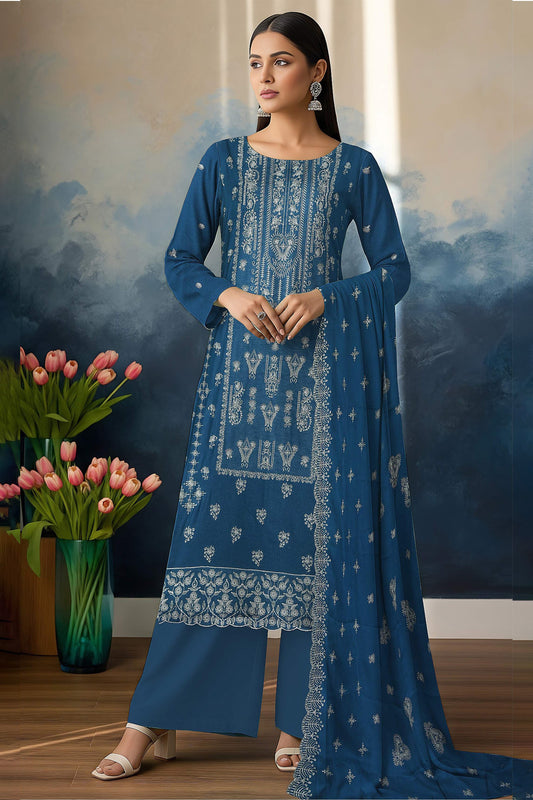 Noir Embroidered 3 Piece Karandi 04