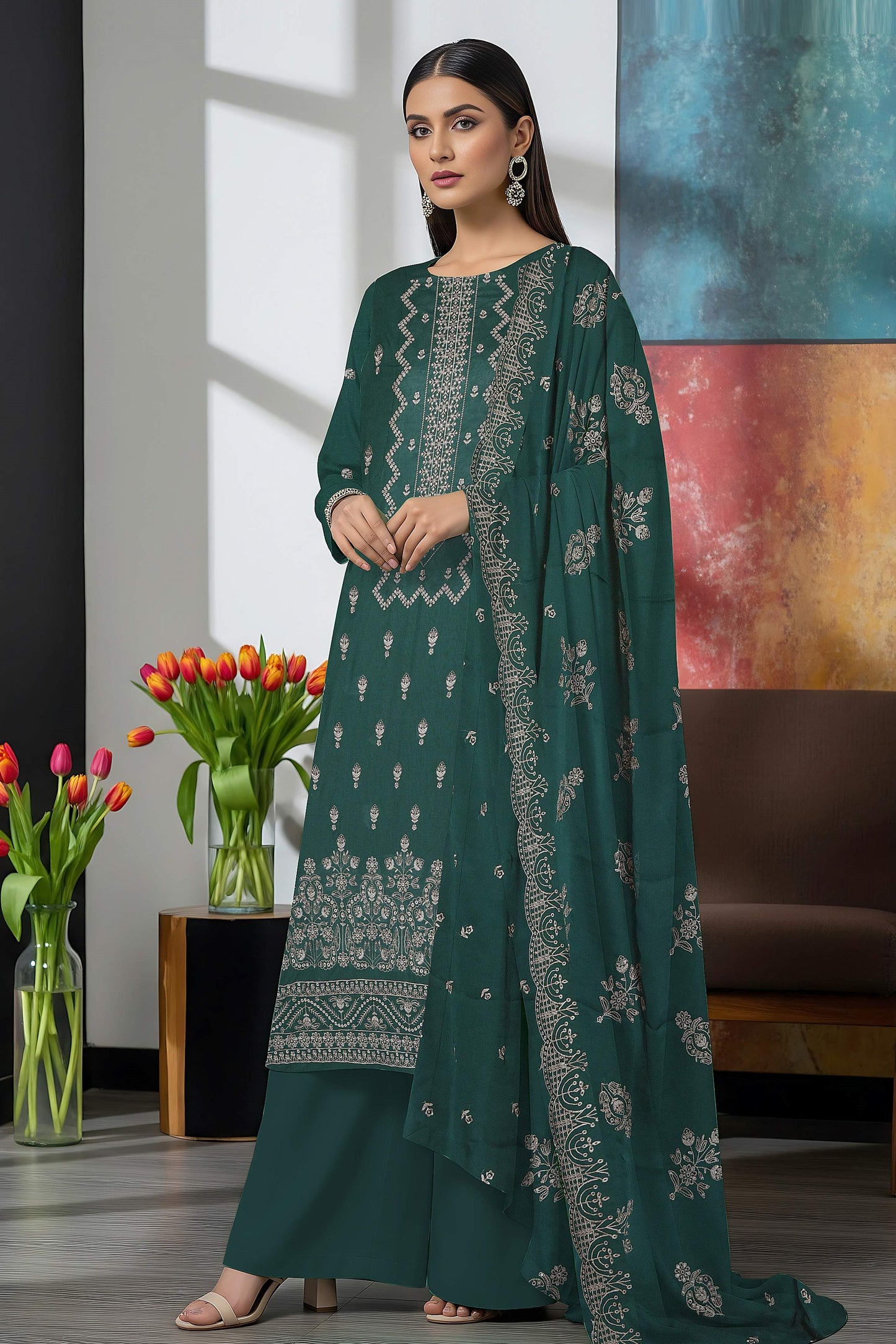 Noir Embroidered 3 Piece Karandi 06