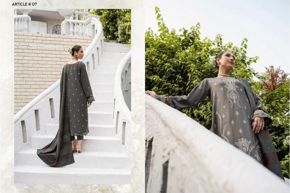 Husn E Jahan Peach Leather Mahay 07 - Waheed Javaid Collections