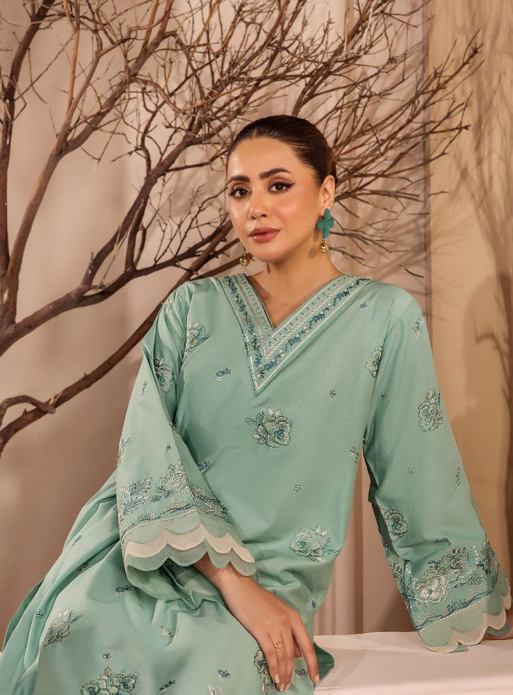 Zuri CAMBRIC Safwa 2pc 06 - Waheed Javaid Collections