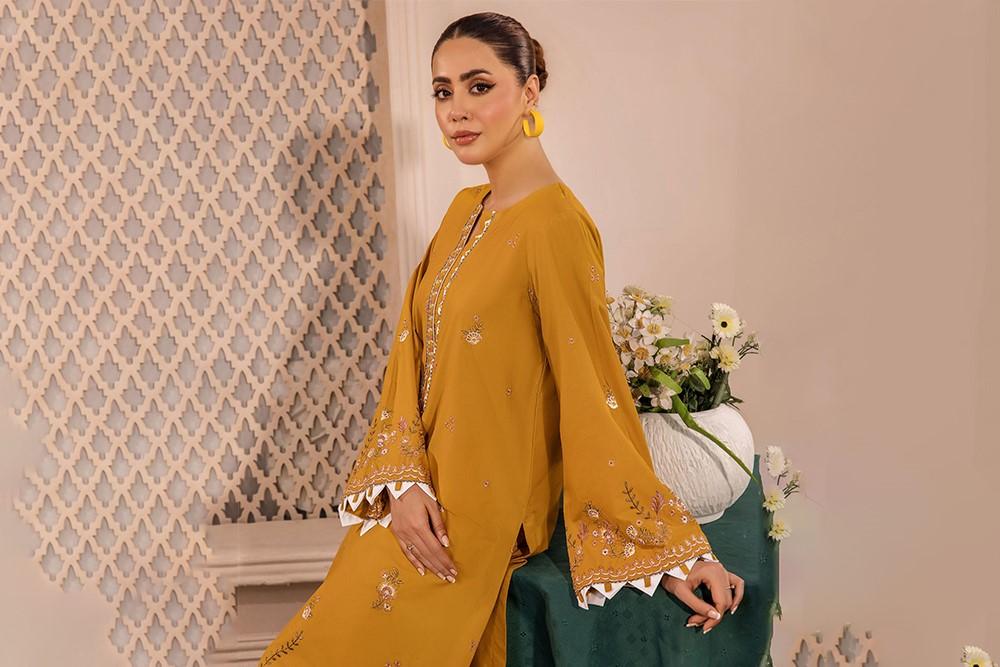 Zuri CAMBRIC Safwa 2pc 02 - Waheed Javaid Collections