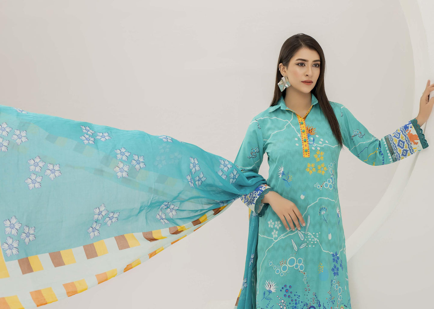 Zareen Lilen Milli 01 - Waheed Javaid Collections